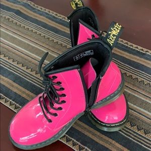 Adorable Air Wear Dr. Martens!
